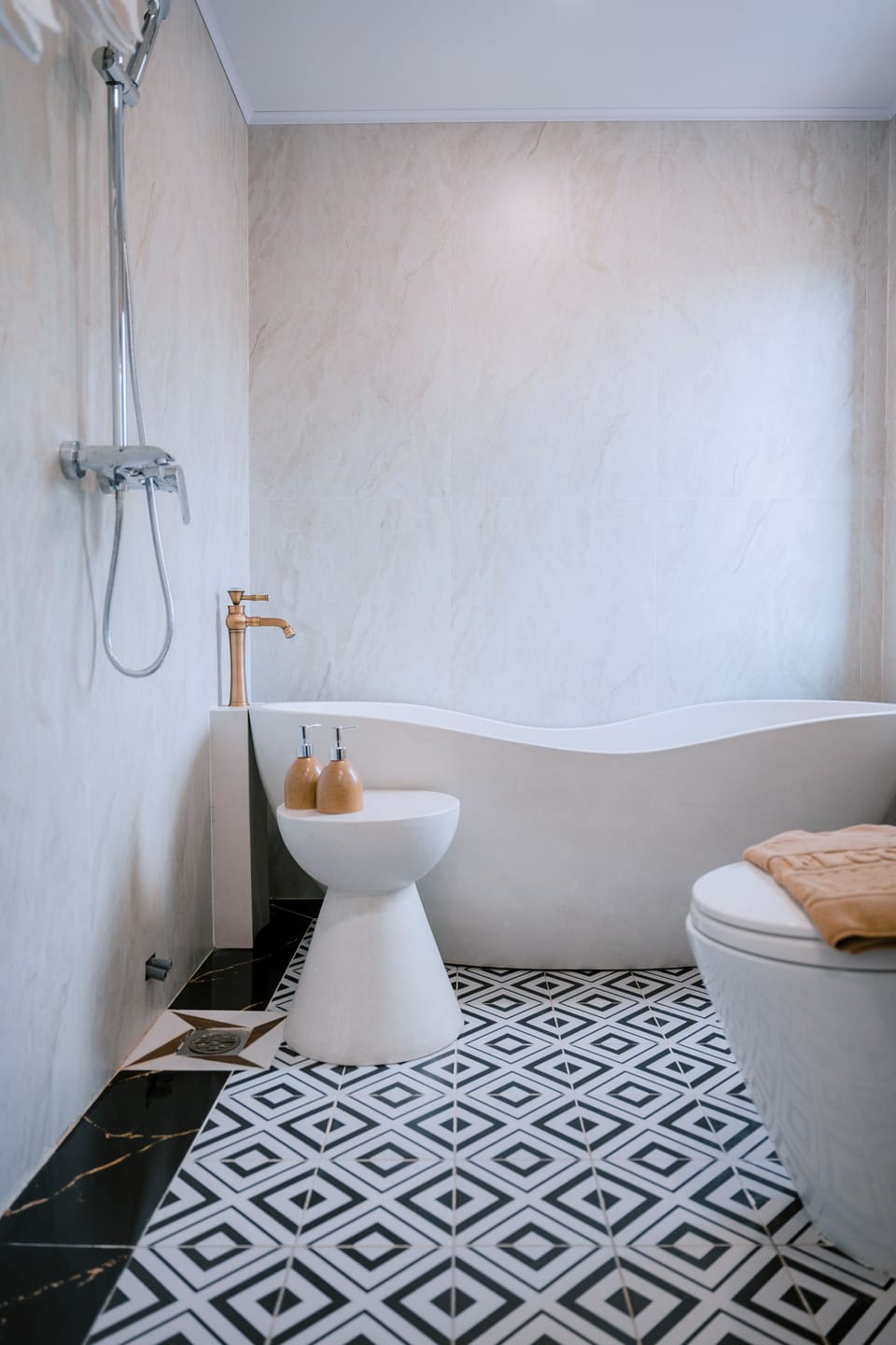 Free toiletries, hair dryer, bidet, towels