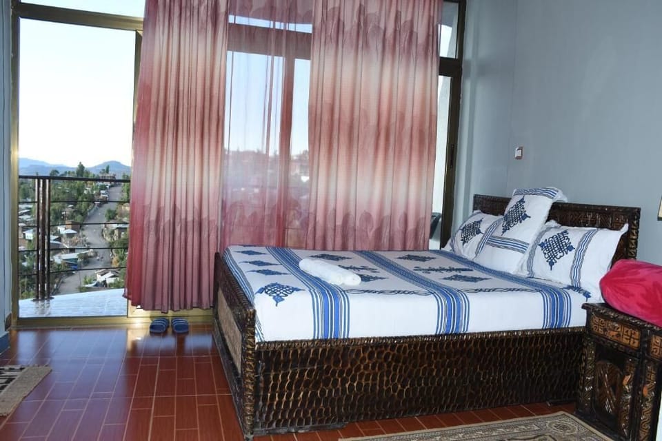 Single Room, Balcony, City View | Laptop workspace, free WiFi