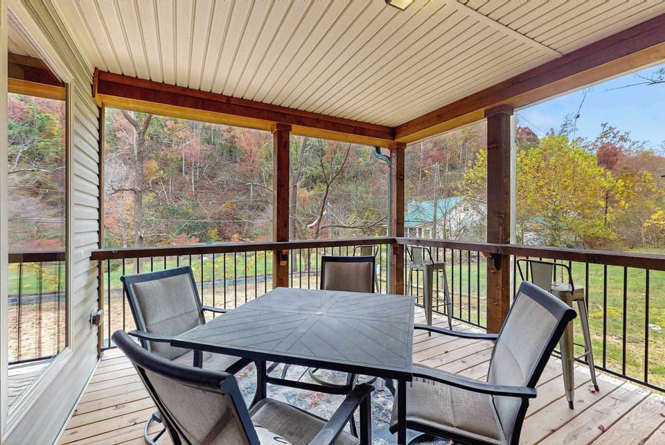 Your private outdoor dining area awaits. And, enjoy breathtaking mountain views and savor meals in the fresh air!