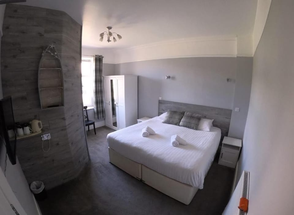 Classic Double or Twin Room, Garden View | Free WiFi