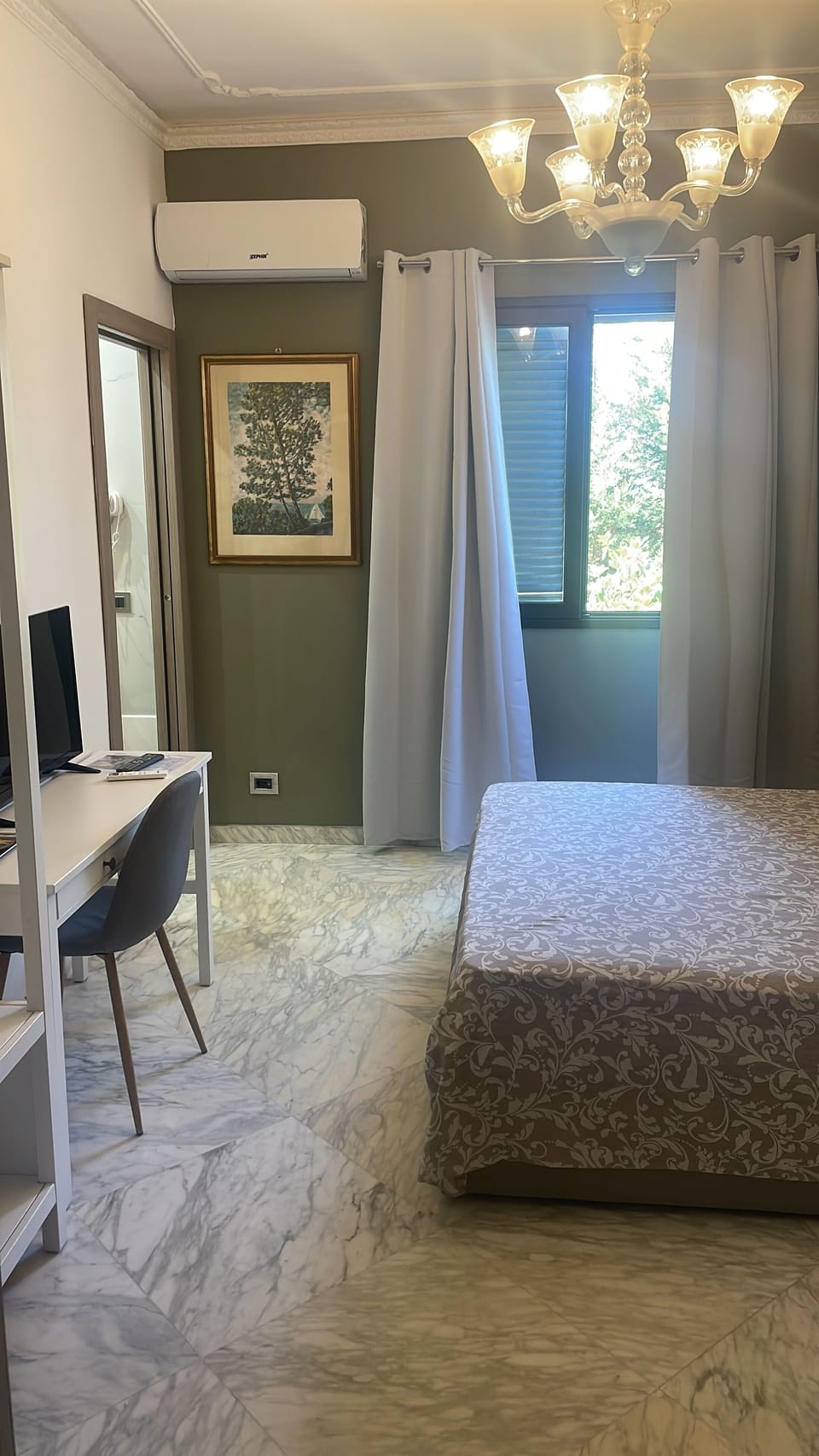 Double Room, Garden View | Desk, blackout drapes, free WiFi