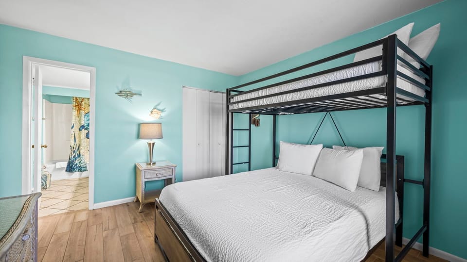 Romar Tower 5C - Guest Bedroom