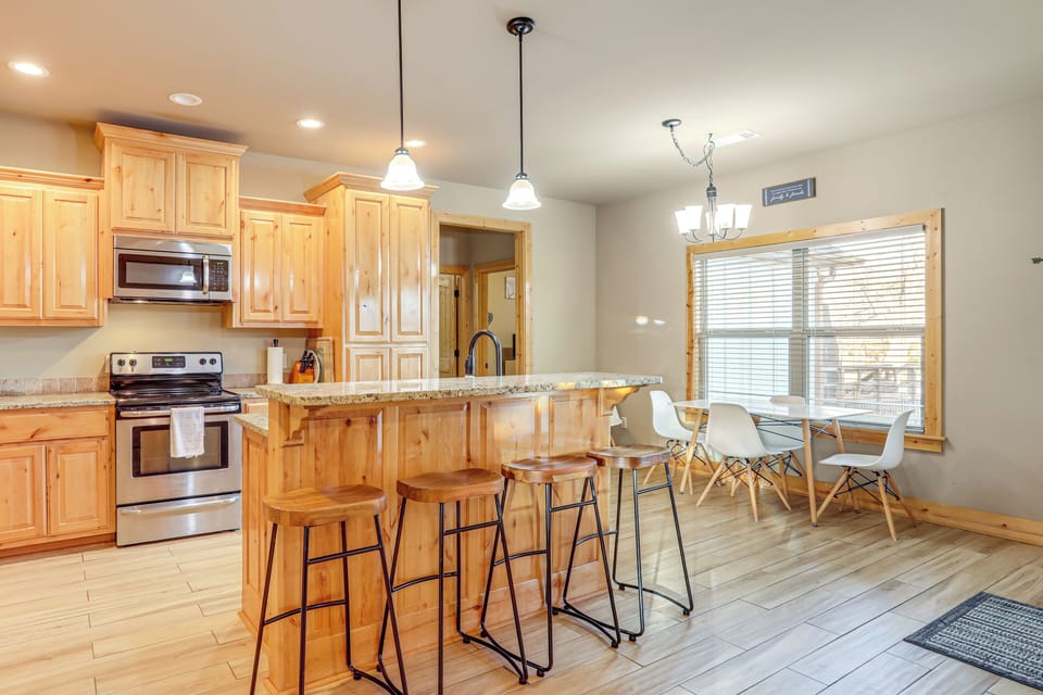 House (3 Bedrooms) | Interior