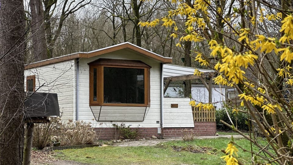 Recreatiepark Klein Zwitserland - Meidoorn - front