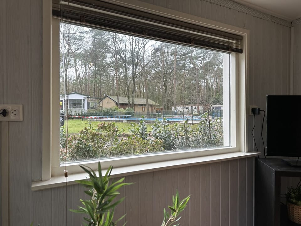Recreatiepark Klein Zwitserland - Regenboog - living room