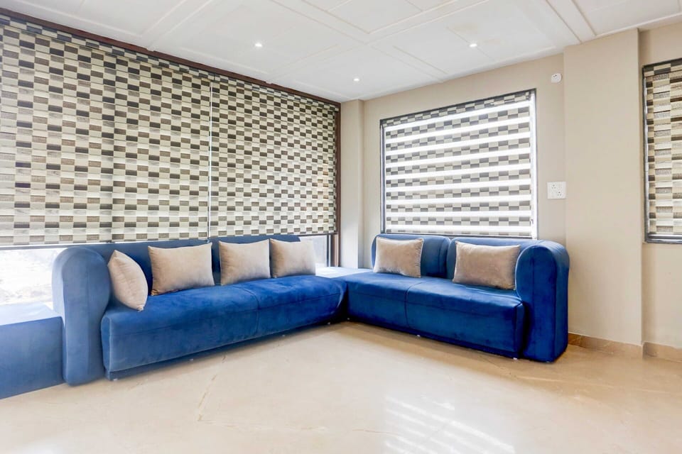 House | Reception