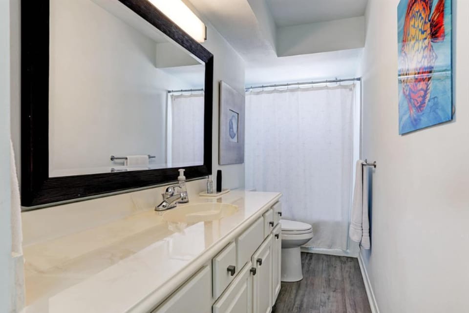 Townhome, Multiple Beds, Balcony (Shipwrecked Getaway) | Bathroom | Towels