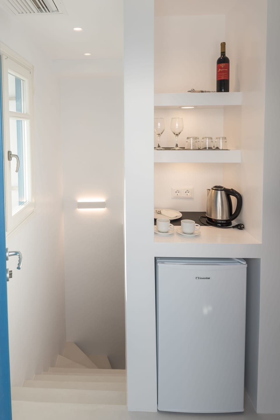 Two-Bedroom Suite with Sea View (Split-Level) | In-room safe, iron/ironing board, free WiFi, bed sheets