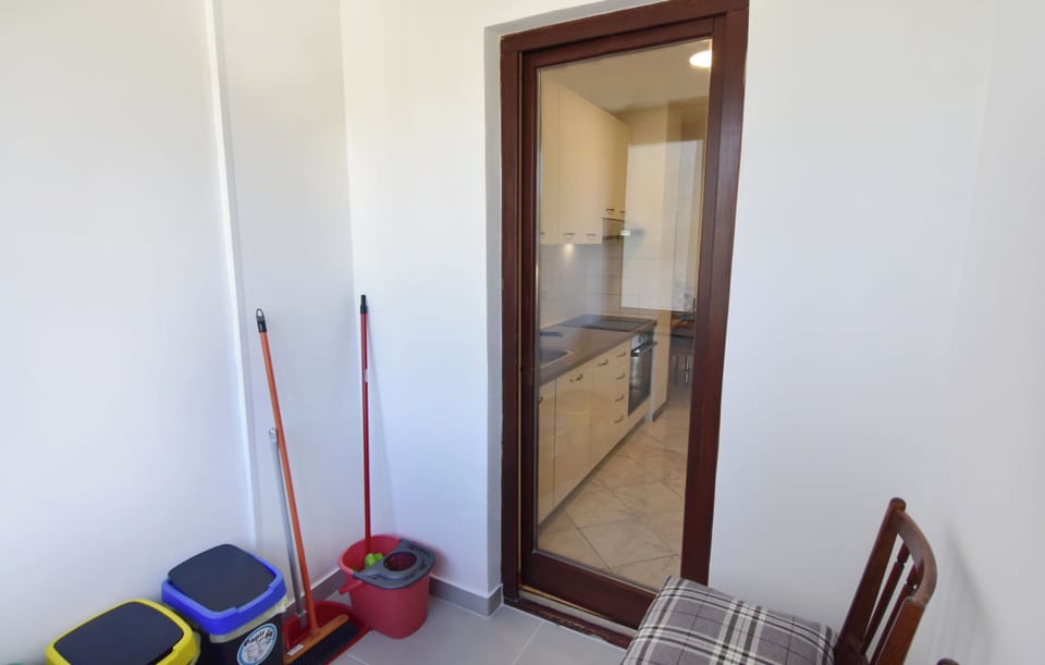 Apartment, 2 Bedrooms, Terrace, City View | Interior