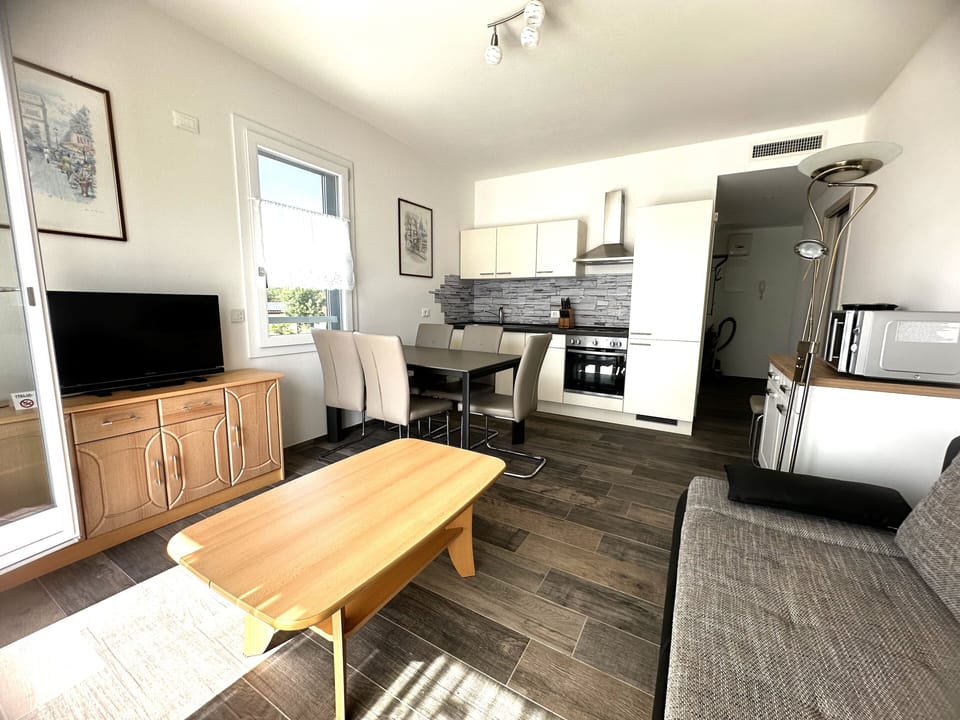 Villa, 2 Bedrooms, Balcony | Living room