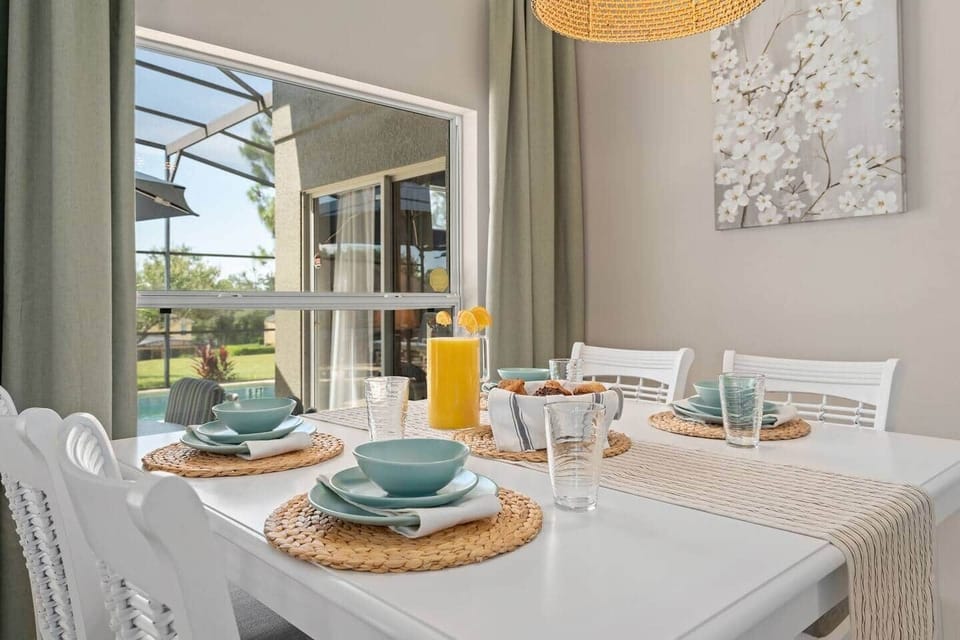 Dining room table