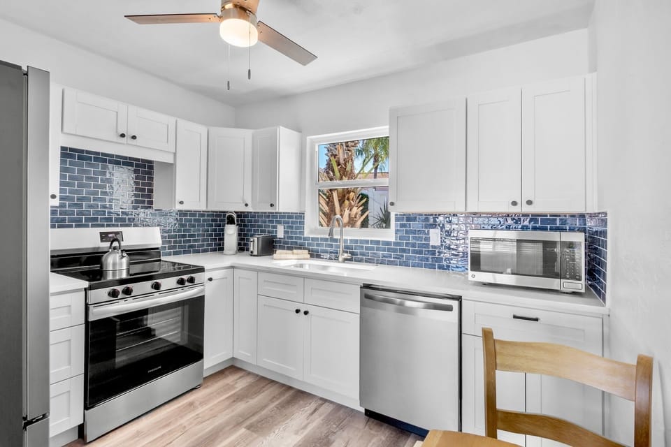Spacious kitchen with appliances