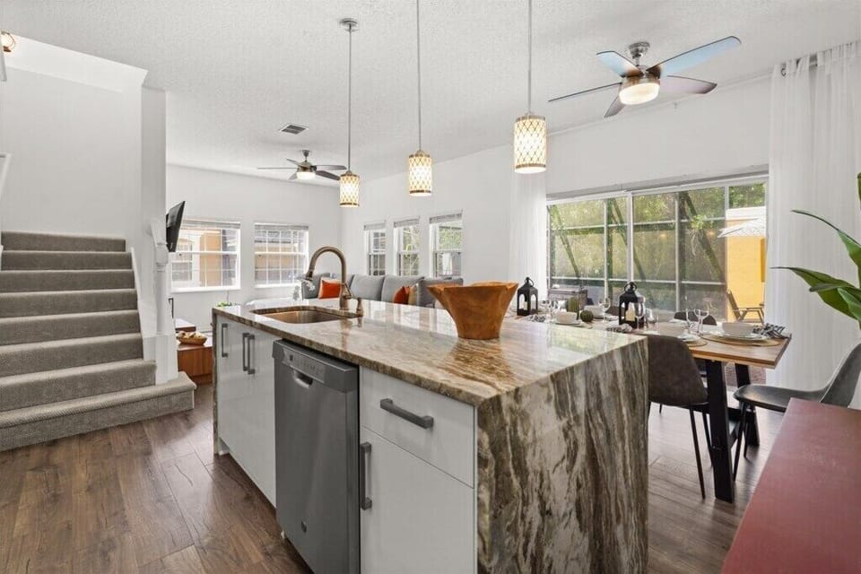 4761OrmondBeachWay(8)