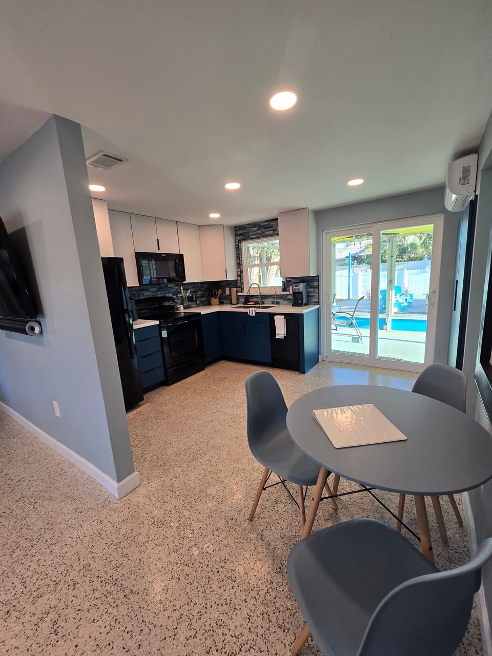 Dining / Kitchen