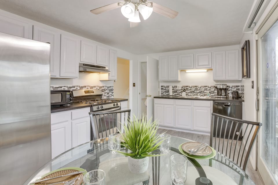 Dining Table | Kitchen