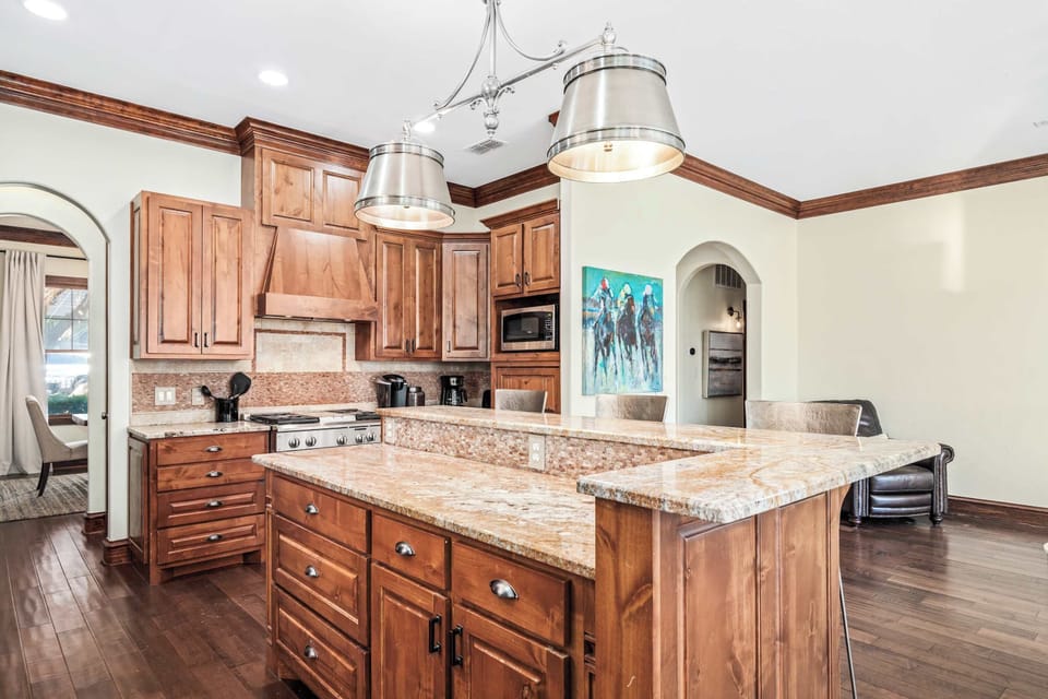 Fully-equipped kitchen