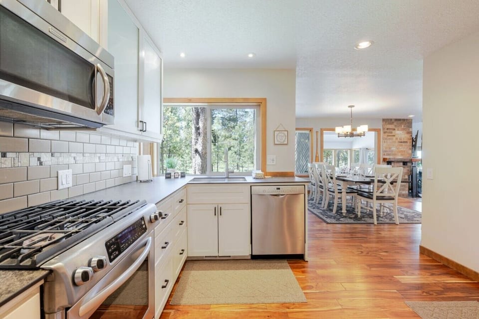 Kitchen | Stainless Steel Appliances | Dining Area Access