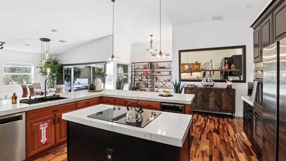 House (4 Bedrooms) | Interior