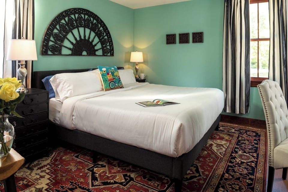 Double Room, 1 King Bed | Free WiFi