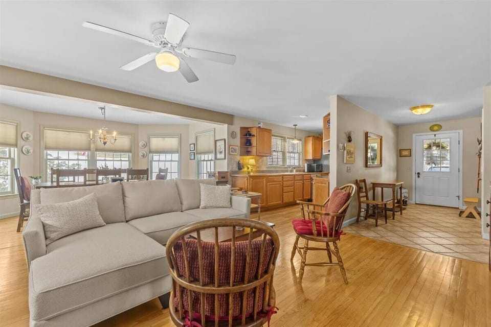 The Flower Farm House - Timeless Stowe Retreat (7072)