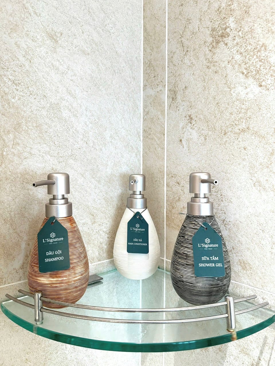 Senior Suite Balcony | Interior detail