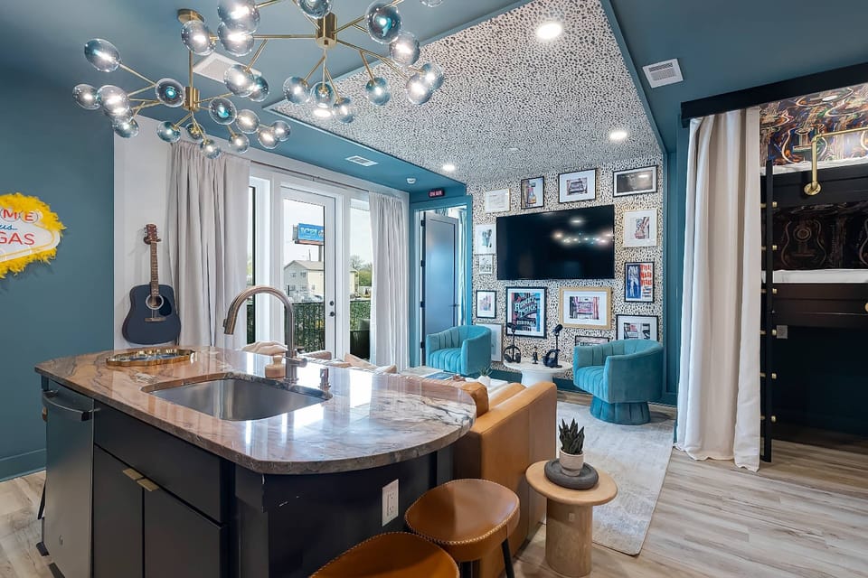 Unwind in Nashville: STR with All the Comforts of Home