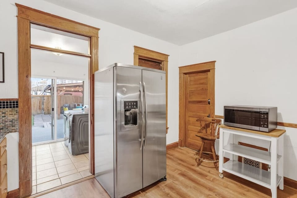 Fridge and microwave included