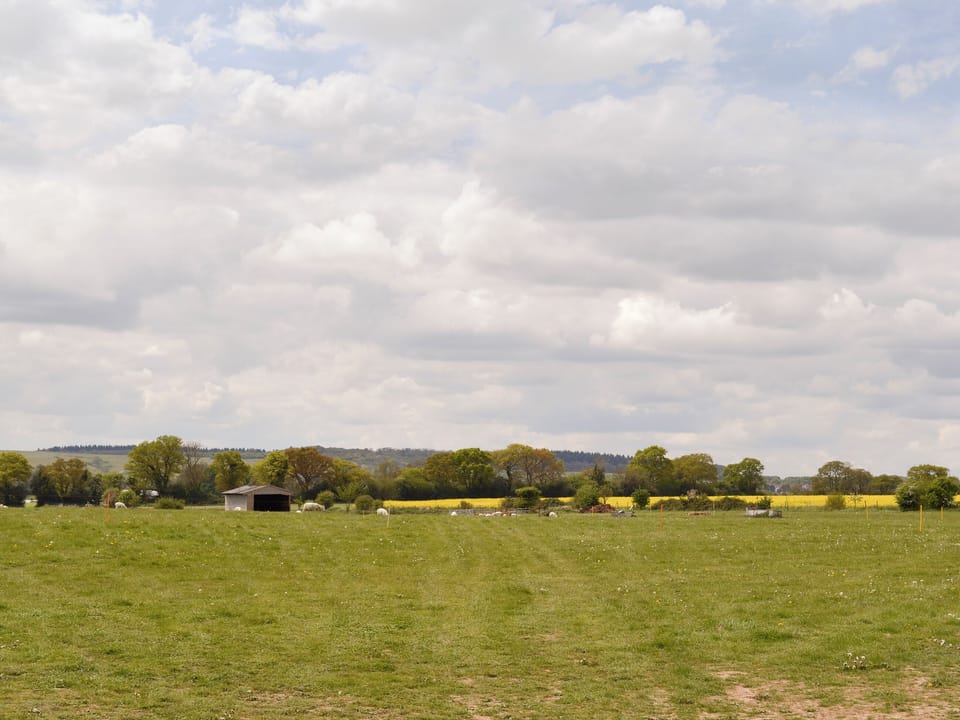 Unspoilt rural views | Old Dairy - Andover Lane Farm, Faberstown, near Andover