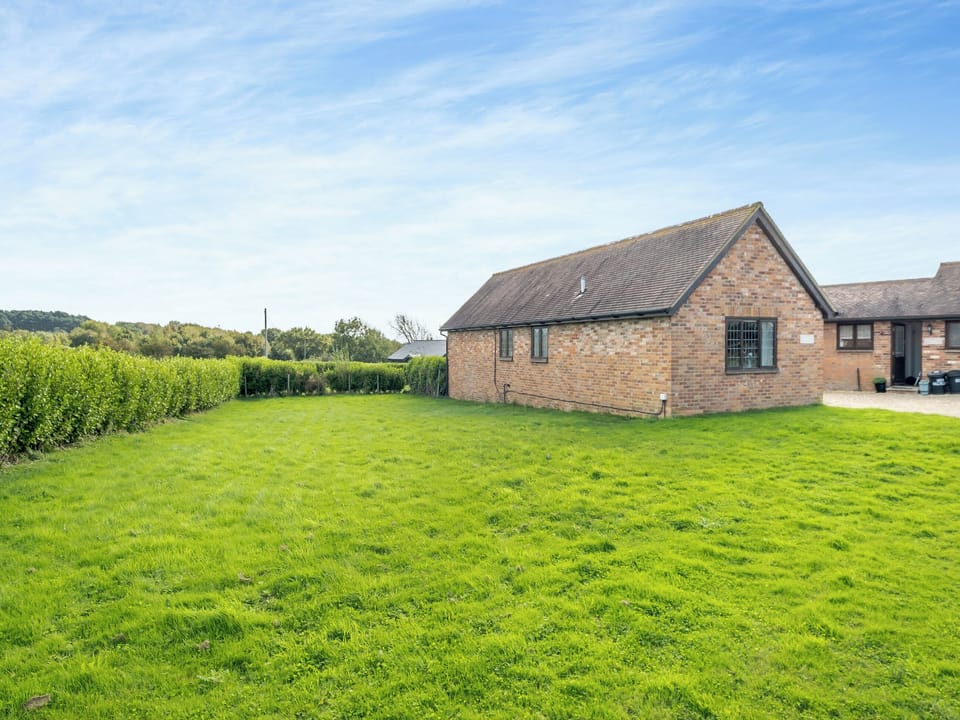 Exterior | Hill Top Barn - Fair Isle Holiday Cottages, Near Newport