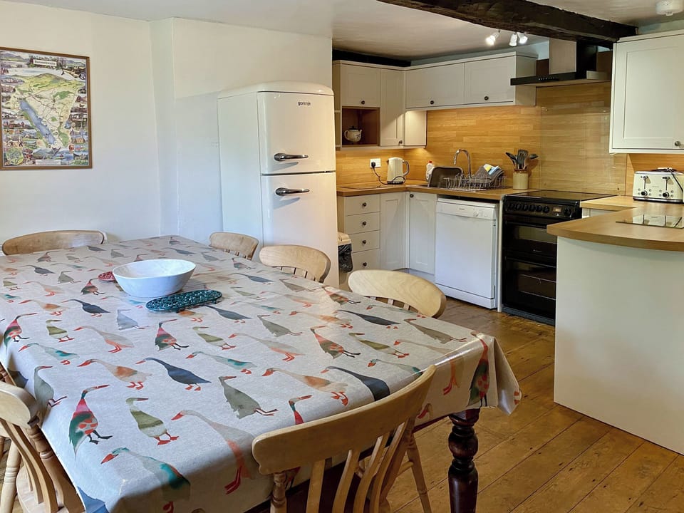 Kitchen and dining area | Brook House 1 - Brook House Cottage Holidays, Bassenthwaite