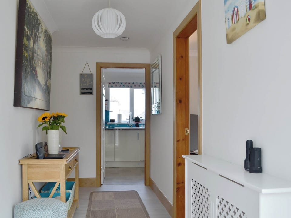 Hallway | Dylmor, Benllech 