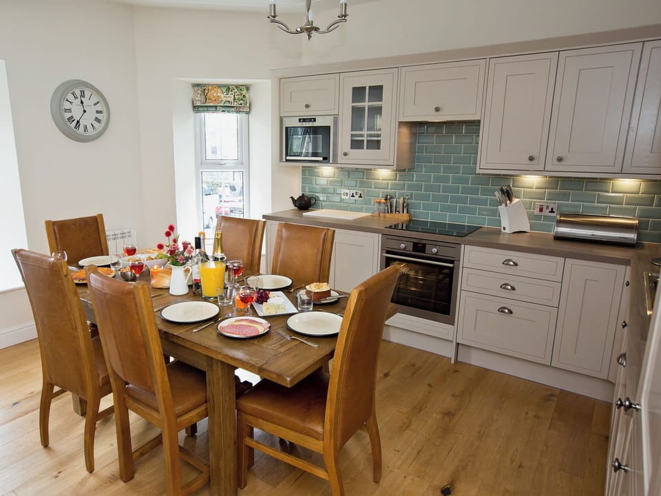 Open plan living/dining room/kitchen | Above Cott, Windermere