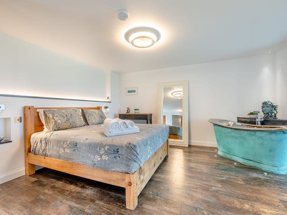Double bedroom | Silver Sea - Wooldown Holiday Cottages, Bude