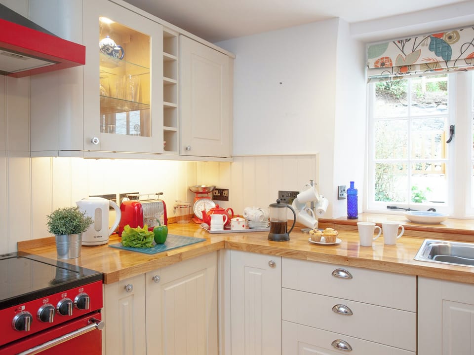 Kitchen/diner | 3 Salle Cottage - Tuckenhay Mill, Bow Creek, between Dartmouth and Totnes