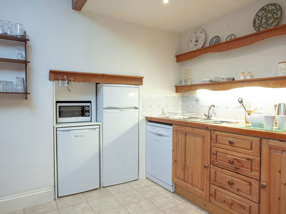 Kitchen | Turbine Cottage - Tuckenhay Mill, Bow Creek, between Dartmouth and Totnes