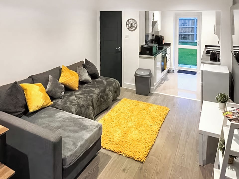 Living area | Sunflower Bungalow - Aiden Lodge, Little Dunham, near Kings Lynn