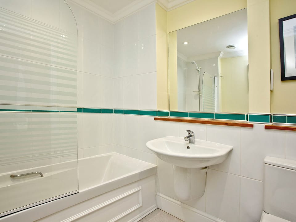 En-suite | Mill Lodge - Tuckenhay Mill, Bow Creek, between Dartmouth and Totnes