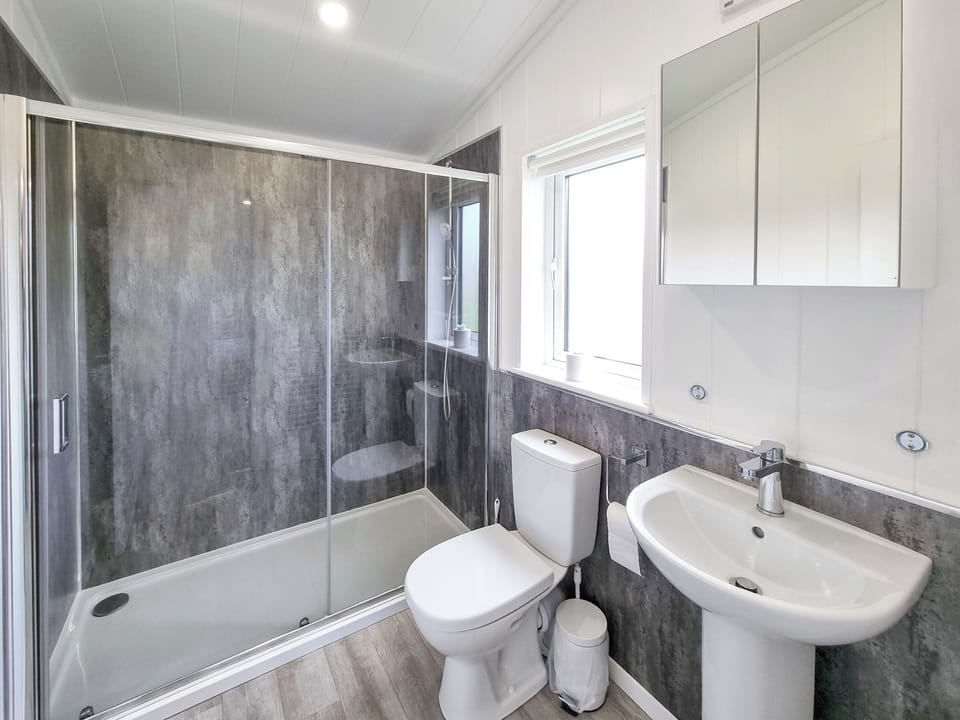 Bathroom | Cedar 36 - Westfield Country Park, Fitling, near Burton Pidsea