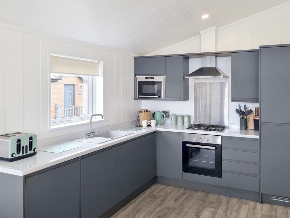 Kitchen | Cherry Blossom 48 - Westfield Country Park, Fitling, near Burton Pidsea