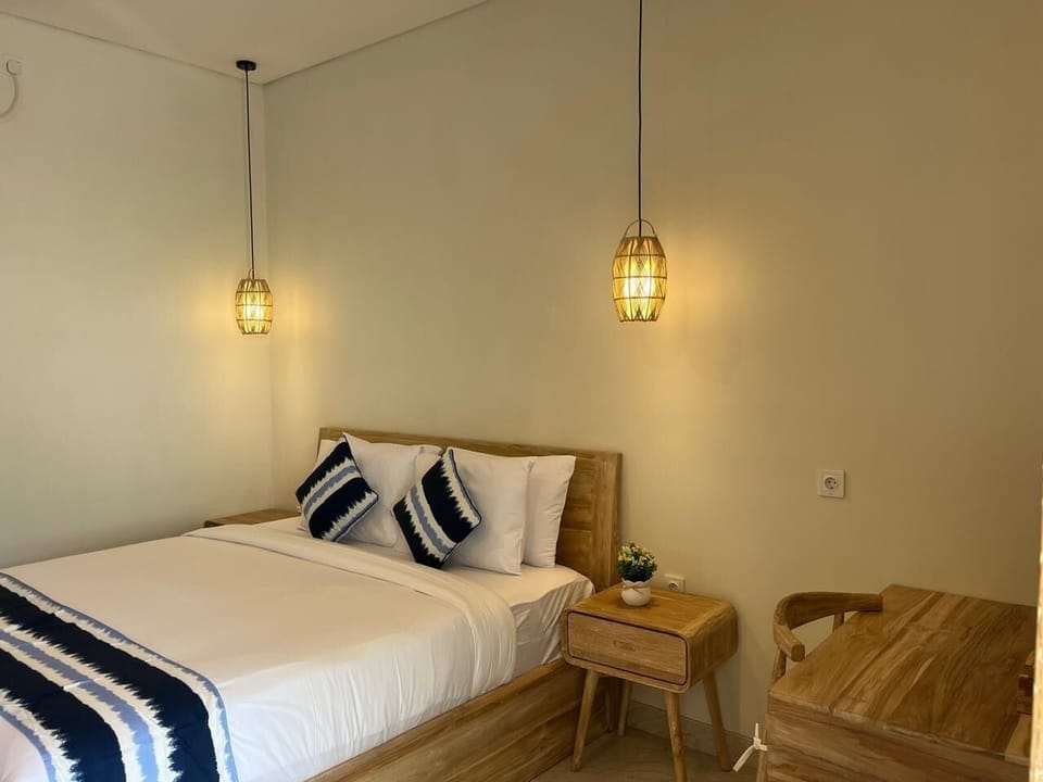 Deluxe Double Room, Private Bathroom, Garden View | Desk, laptop workspace, free WiFi