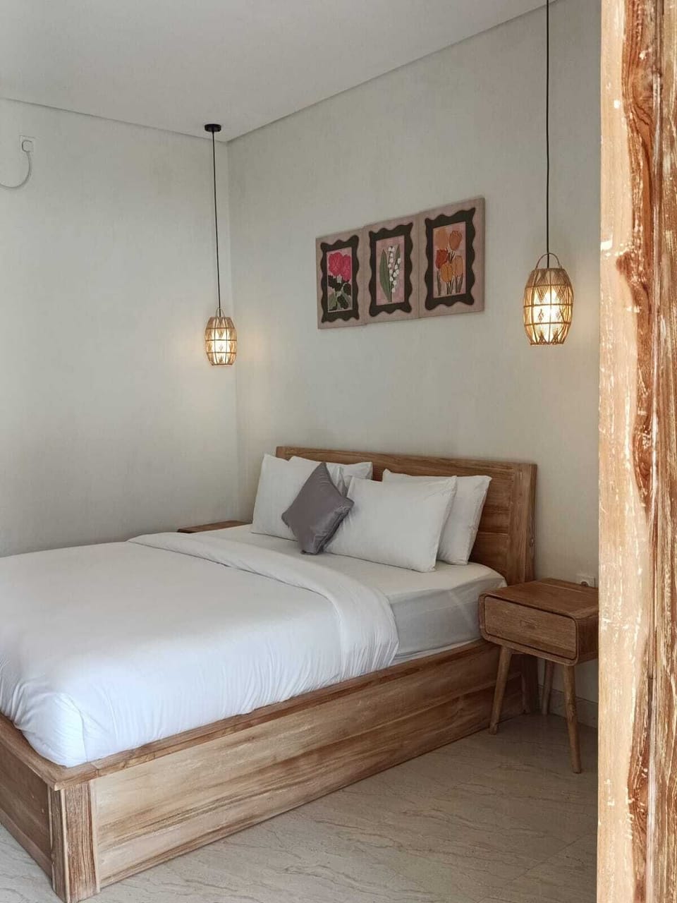 Deluxe Double Room, Private Bathroom, Garden View | Desk, laptop workspace, free WiFi