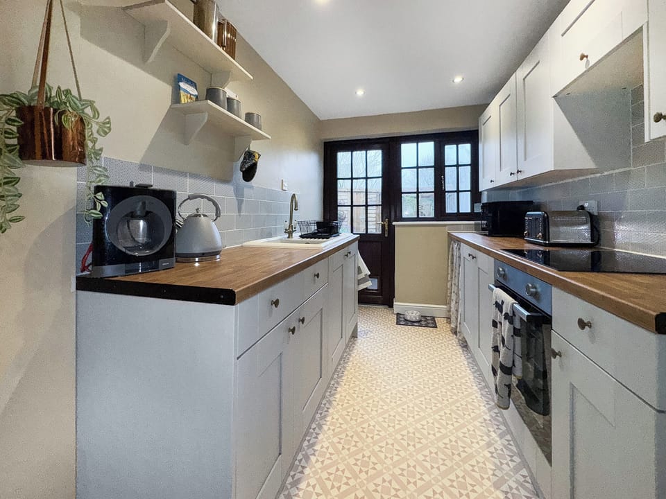 Kitchen | Blossom Cottage, Horsham Saint Faith