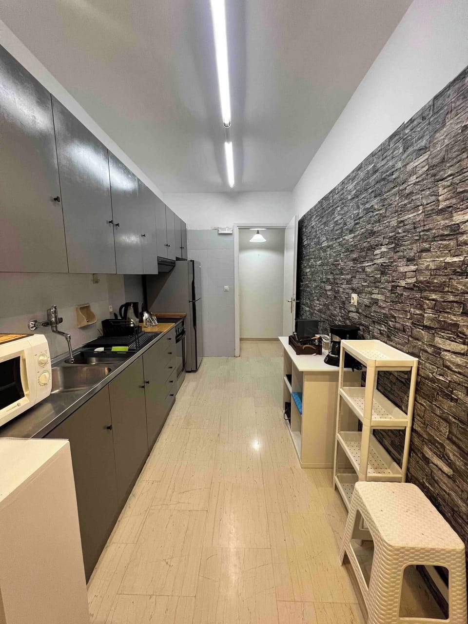 Apartment, 3 Bedrooms, Balcony, Mountain View | Interior
