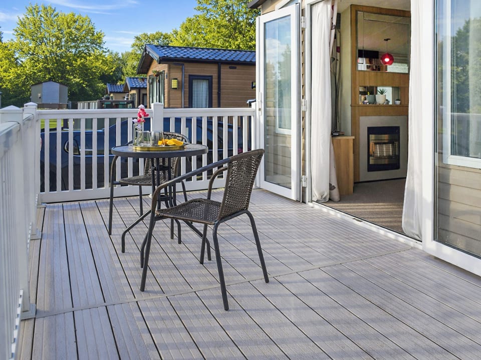 Terrace | Benji, Fritton