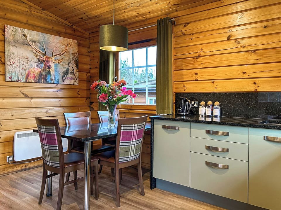 Kitchen/diner | Ingliston Country Club & Hotel - Lodge 2 - Ingliston Country Club & Hotel , Glasgow