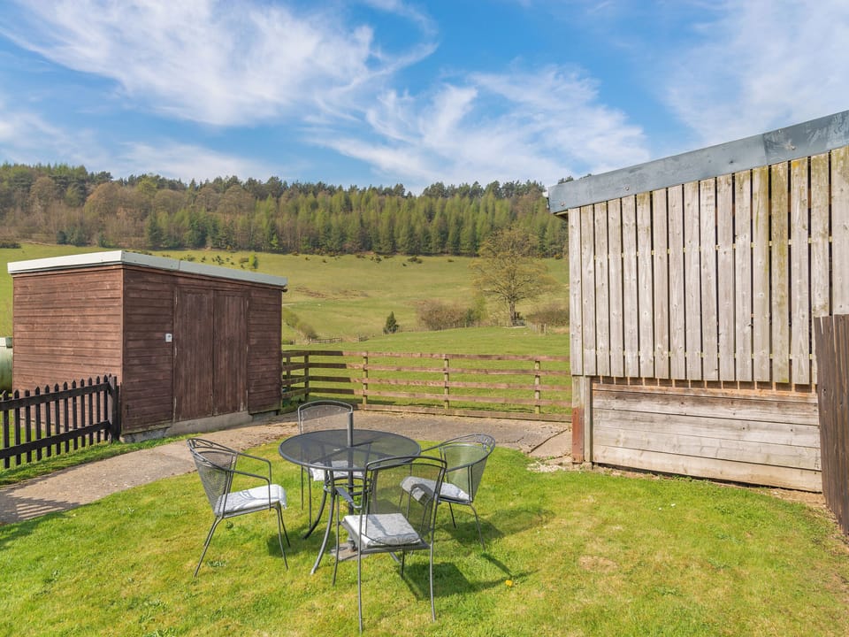 Sitting-out-area | Manor House Farm Cottage - Country Cottage Holidays, Troutsdale near Scarborough