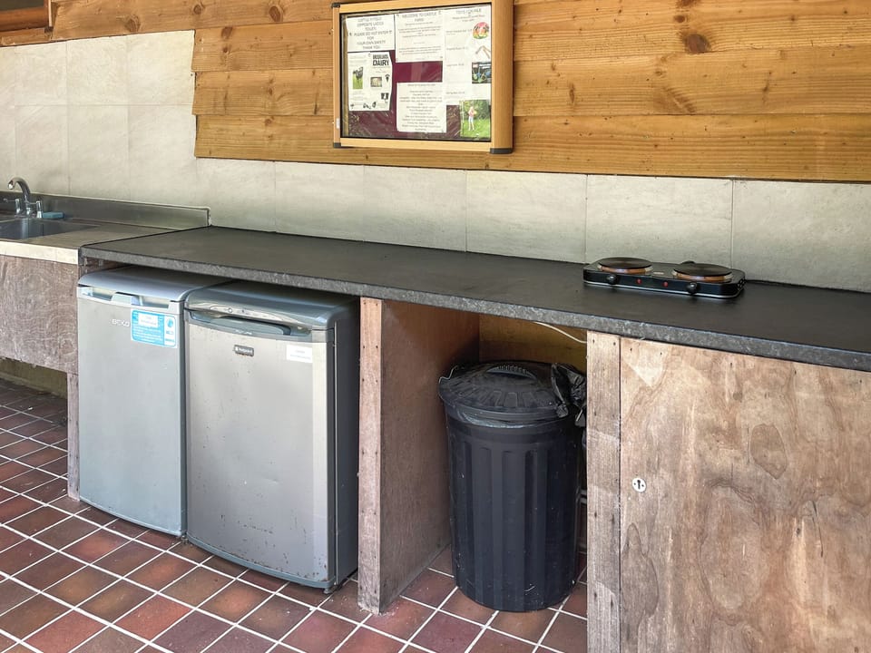 Kitchen area | Oak - Glamping Pod - Castle Farm Holidays Shropshire, Oswestry