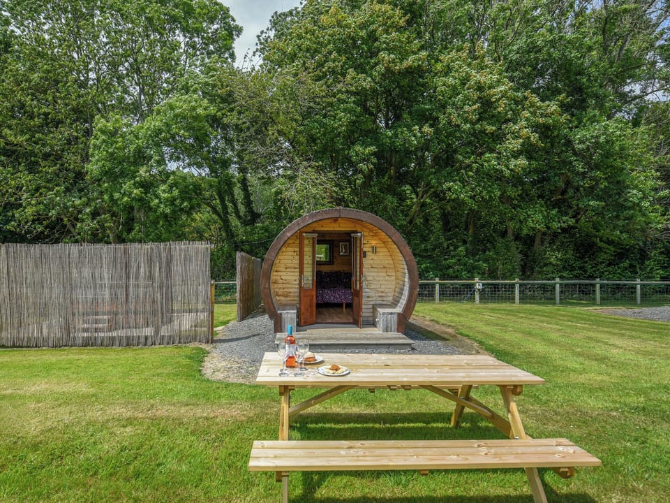 Exterior | Willow - Glamping Pod - Castle Farm Holidays Shropshire, Oswestry