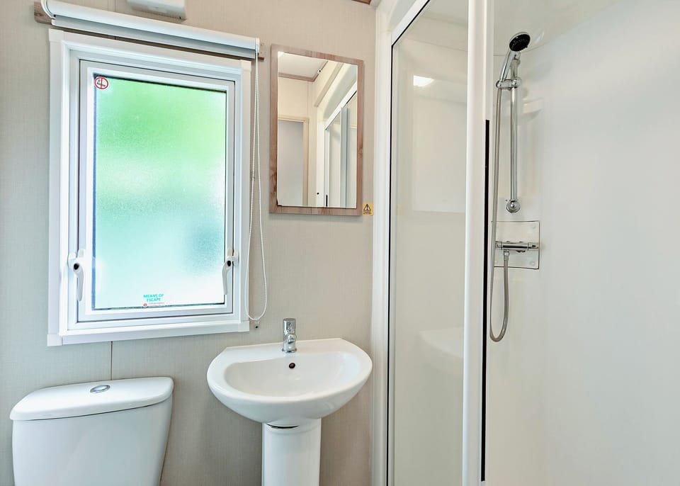 Shower, Bathroom, House