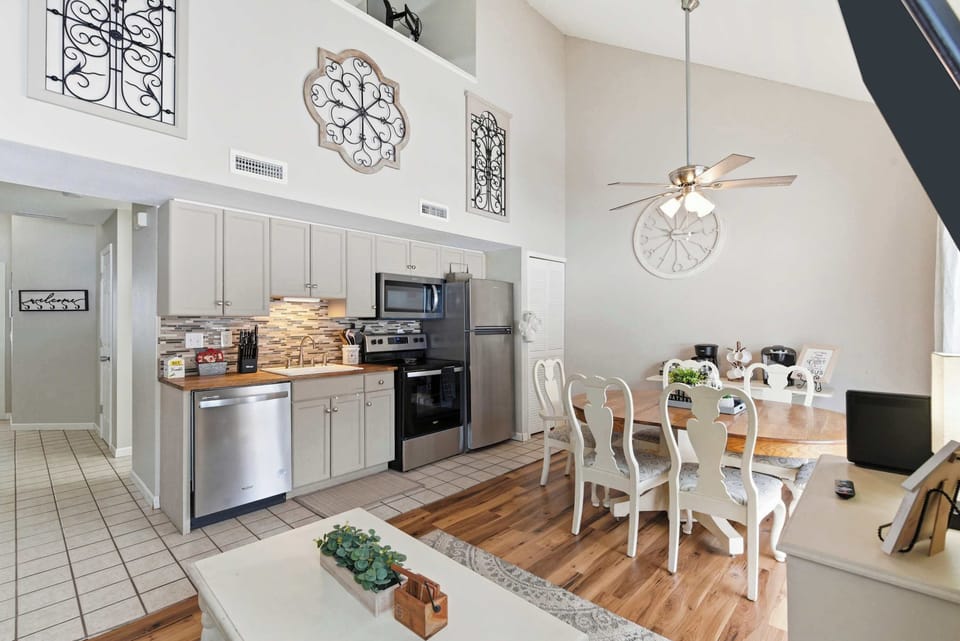 Condo, Multiple Beds, Patio, Garden View (Fall Creek Farmhouse) | Private kitchen